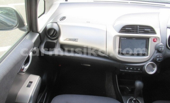 Buy Used Honda Fit Black Car in Beitbridge in Matabeleland South Buy Used Honda Fit Black Car in Beitbridge in Matabeleland South