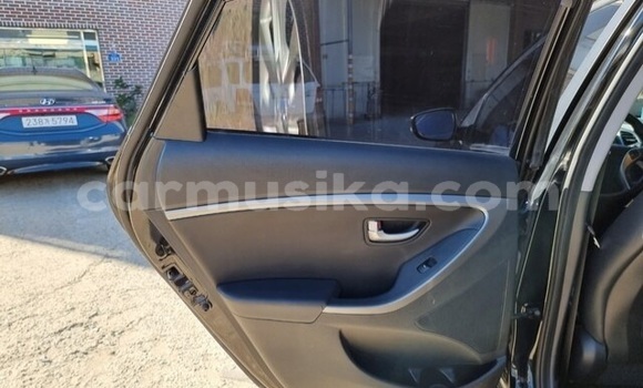 Acheter Occasion Voiture Hyundai i30 Noir à Beitbridge, Matabeleland South Acheter Occasion Voiture Hyundai i30 Noir à Beitbridge, Matabeleland South