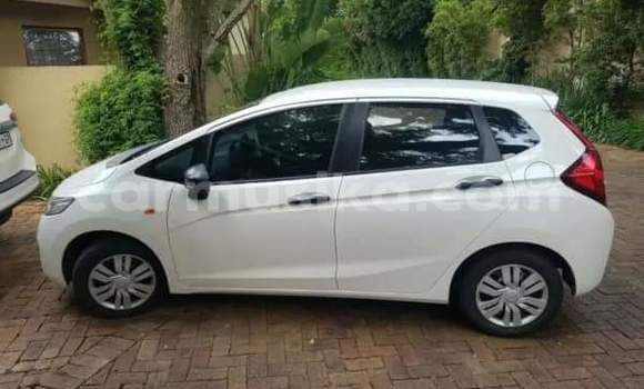 Tenga Tsaru Honda Jazz Chena Mota in Bulawayo in Bulawayo Tenga Tsaru Honda Jazz Chena Mota in Bulawayo in Bulawayo