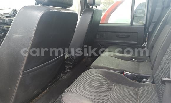 Nunua Ilio tumika Land Rover Defender Fedha Gari ndani ya Beitbridge nchini Matabeleland Kusini Nunua Ilio tumika Land Rover Defender Fedha Gari ndani ya Beitbridge nchini Matabeleland Kusini