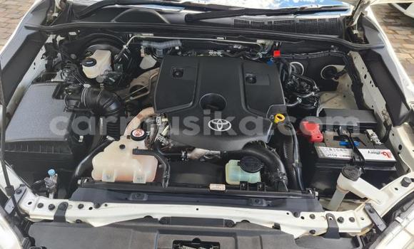 Tenga Tsaru Toyota Hilux Chena Mota in Beitbridge in Matabeleland South Tenga Tsaru Toyota Hilux Chena Mota in Beitbridge in Matabeleland South