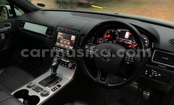 Acheter Occasion Voiture Volkswagen Touareg Blanc à Beitbridge, Matabeleland South Acheter Occasion Voiture Volkswagen Touareg Blanc à Beitbridge, Matabeleland South