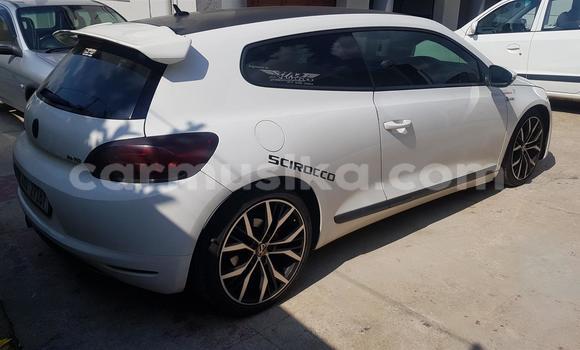Acheter Occasion Voiture Volkswagen Scirocco Blanc à Beitbridge, Matabeleland South Acheter Occasion Voiture Volkswagen Scirocco Blanc à Beitbridge, Matabeleland South