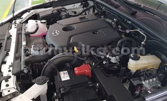 Buy Used Toyota Hilux White Car in Beitbridge in Matabeleland South Buy Used Toyota Hilux White Car in Beitbridge in Matabeleland South