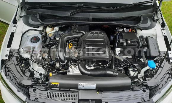 Acheter Occasion Voiture Volkswagen Polo Blanc à Beitbridge, Matabeleland South Acheter Occasion Voiture Volkswagen Polo Blanc à Beitbridge, Matabeleland South