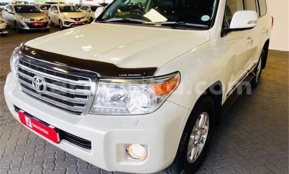 Acheter Occasion Voiture Toyota Land Cruiser Prado Blanc à Beitbridge, Matabeleland South Acheter Occasion Voiture Toyota Land Cruiser Prado Blanc à Beitbridge, Matabeleland South