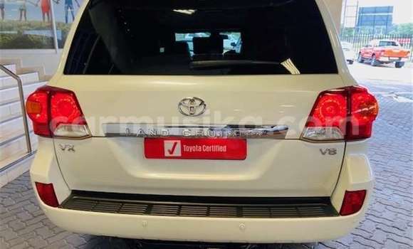 Acheter Occasion Voiture Toyota Land Cruiser Prado Blanc à Beitbridge, Matabeleland South Acheter Occasion Voiture Toyota Land Cruiser Prado Blanc à Beitbridge, Matabeleland South