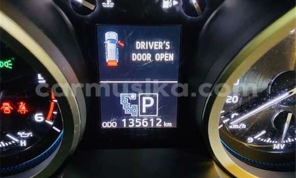 Acheter Occasion Voiture Toyota Land Cruiser Prado Blanc à Beitbridge, Matabeleland South Acheter Occasion Voiture Toyota Land Cruiser Prado Blanc à Beitbridge, Matabeleland South