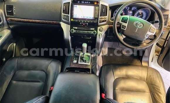 Acheter Occasion Voiture Toyota Land Cruiser Prado Blanc à Beitbridge, Matabeleland South Acheter Occasion Voiture Toyota Land Cruiser Prado Blanc à Beitbridge, Matabeleland South
