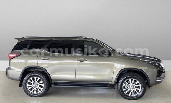 Acheter Occasion Voiture Toyota Fortuner Autre à Beitbridge, Matabeleland South Acheter Occasion Voiture Toyota Fortuner Autre à Beitbridge, Matabeleland South
