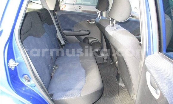 Acheter Occasion Voiture Honda Fit Bleu à Beitbridge, Matabeleland South Acheter Occasion Voiture Honda Fit Bleu à Beitbridge, Matabeleland South