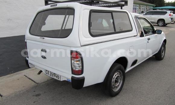 Nunua Ilio tumika Ford Pickup Nyeupe Gari ndani ya Bulawayo nchini Bulawayo Nunua Ilio tumika Ford Pickup Nyeupe Gari ndani ya Bulawayo nchini Bulawayo