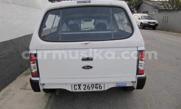 Nunua Ilio tumika Ford Pickup Nyeupe Gari ndani ya Bulawayo nchini Bulawayo Nunua Ilio tumika Ford Pickup Nyeupe Gari ndani ya Bulawayo nchini Bulawayo