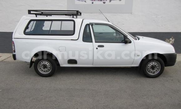 Nunua Ilio tumika Ford Pickup Nyeupe Gari ndani ya Bulawayo nchini Bulawayo Nunua Ilio tumika Ford Pickup Nyeupe Gari ndani ya Bulawayo nchini Bulawayo