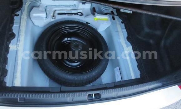 Acheter Import Voiture Toyota Axio Blanc à Beitbridge, Matabeleland South Acheter Import Voiture Toyota Axio Blanc à Beitbridge, Matabeleland South