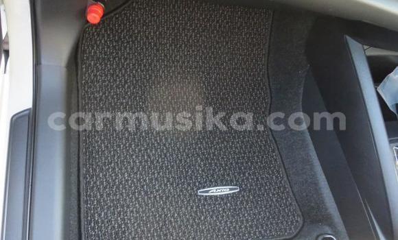 Acheter Import Voiture Toyota Axio Blanc à Beitbridge, Matabeleland South Acheter Import Voiture Toyota Axio Blanc à Beitbridge, Matabeleland South