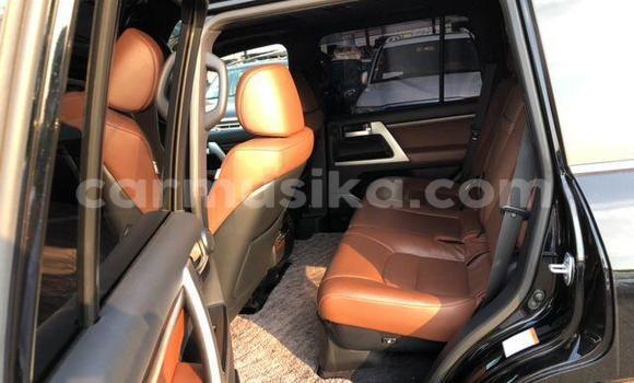 Acheter Import Voiture Toyota Land Cruiser Noir à Beitbridge, Matabeleland South Acheter Import Voiture Toyota Land Cruiser Noir à Beitbridge, Matabeleland South