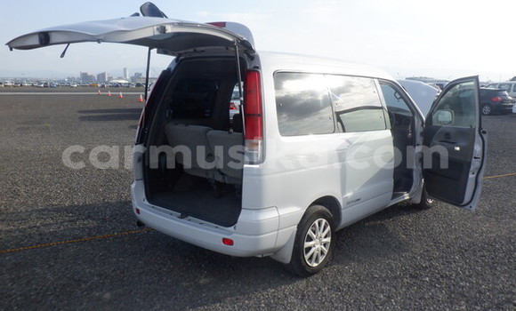 Acheter Occasion Voiture Toyota Noah Blanc à Beitbridge, Matabeleland South Acheter Occasion Voiture Toyota Noah Blanc à Beitbridge, Matabeleland South