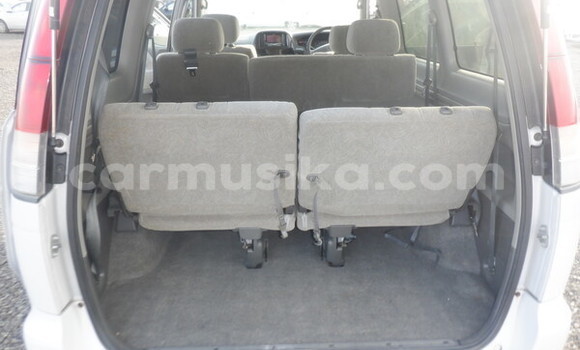 Acheter Occasion Voiture Toyota Noah Blanc à Beitbridge, Matabeleland South Acheter Occasion Voiture Toyota Noah Blanc à Beitbridge, Matabeleland South