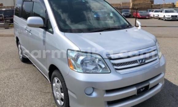 Nunua Ilio tumika Toyota Noah Fedha Gari ndani ya Beitbridge nchini Matabeleland Kusini Nunua Ilio tumika Toyota Noah Fedha Gari ndani ya Beitbridge nchini Matabeleland Kusini