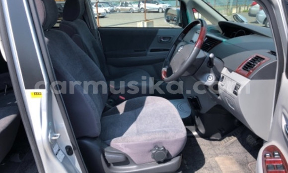 Nunua Ilio tumika Toyota Noah Fedha Gari ndani ya Beitbridge nchini Matabeleland Kusini Nunua Ilio tumika Toyota Noah Fedha Gari ndani ya Beitbridge nchini Matabeleland Kusini