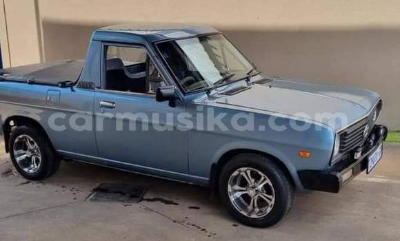 Buy Used Nissan Pickup Silver Car in Beitbridge in Matabeleland South