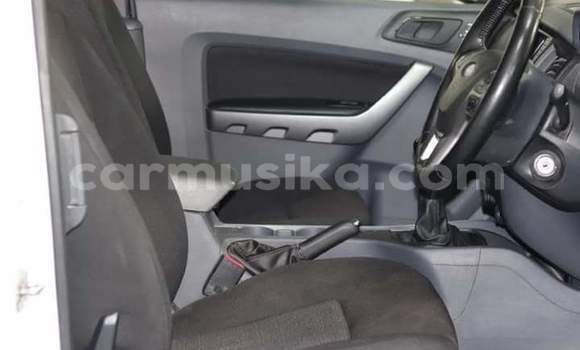 Acheter Occasion Voiture Ford Ranger Blanc à Beitbridge, Matabeleland South Acheter Occasion Voiture Ford Ranger Blanc à Beitbridge, Matabeleland South