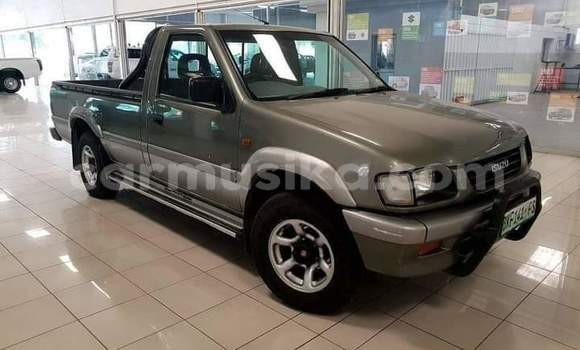 Tenga Tsaru Isuzu KB Zvimwe Mota in Beitbridge in Matabeleland South