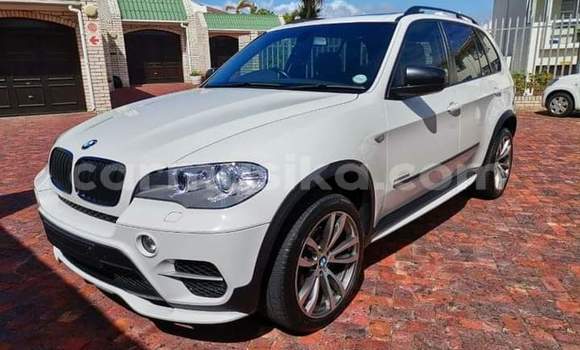 Buy Used BMW X5 M White Car in Beitbridge in Matabeleland South