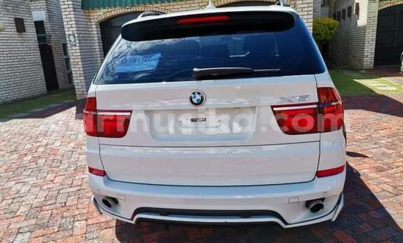 Acheter Occasion Voiture BMW X5 M Blanc à Beitbridge, Matabeleland South Acheter Occasion Voiture BMW X5 M Blanc à Beitbridge, Matabeleland South