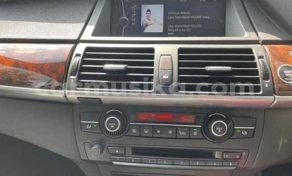 Acheter Occasion Voiture BMW X5 M Blanc à Beitbridge, Matabeleland South Acheter Occasion Voiture BMW X5 M Blanc à Beitbridge, Matabeleland South