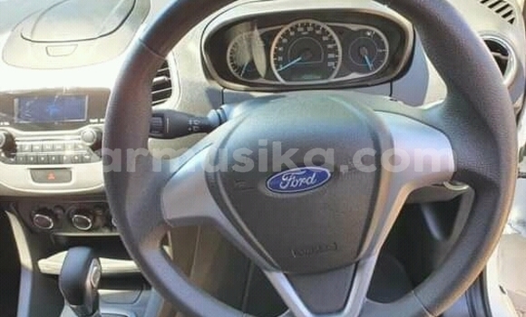 Buy Used Ford Fiesta White Car in Beitbridge in Matabeleland South Buy Used Ford Fiesta White Car in Beitbridge in Matabeleland South