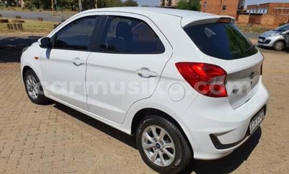 Buy Used Ford Fiesta White Car in Beitbridge in Matabeleland South Buy Used Ford Fiesta White Car in Beitbridge in Matabeleland South