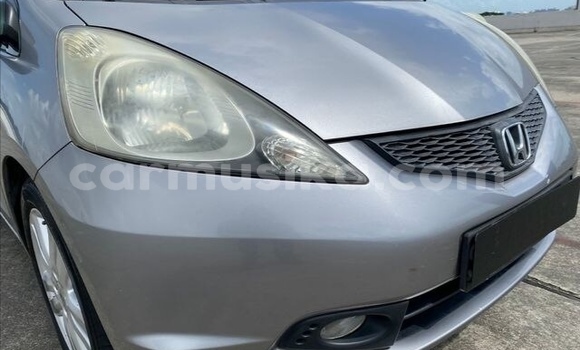 Acheter Occasion Voiture Honda Jazz Gris à Beitbridge, Matabeleland South Acheter Occasion Voiture Honda Jazz Gris à Beitbridge, Matabeleland South