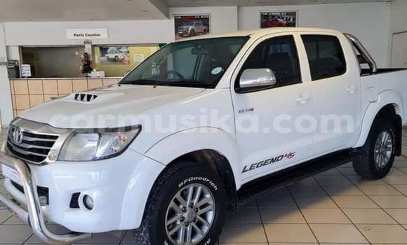 Nunua Ilio tumika Toyota Hilux Nyeupe Gari ndani ya Beitbridge nchini Matabeleland Kusini Nunua Ilio tumika Toyota Hilux Nyeupe Gari ndani ya Beitbridge nchini Matabeleland Kusini