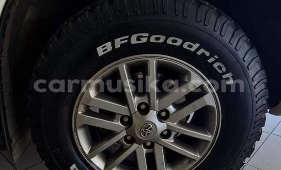 Nunua Ilio tumika Toyota Hilux Nyeupe Gari ndani ya Beitbridge nchini Matabeleland Kusini Nunua Ilio tumika Toyota Hilux Nyeupe Gari ndani ya Beitbridge nchini Matabeleland Kusini