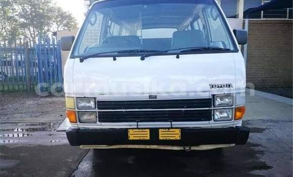 Acheter Occasion Voiture Toyota Hiace Blanc à Beitbridge, Matabeleland South Acheter Occasion Voiture Toyota Hiace Blanc à Beitbridge, Matabeleland South