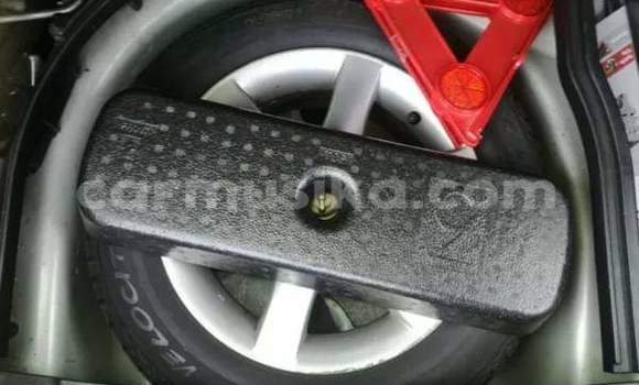 Acheter Occasion Voiture Toyota Runx Gris à Beitbridge, Matabeleland South Acheter Occasion Voiture Toyota Runx Gris à Beitbridge, Matabeleland South