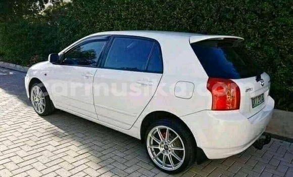 Buy Used Toyota Runx White Car in Beitbridge in Matabeleland South Buy Used Toyota Runx White Car in Beitbridge in Matabeleland South