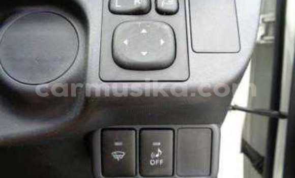 Buy Used Toyota Aqua White Car in Beitbridge in Matabeleland South Buy Used Toyota Aqua White Car in Beitbridge in Matabeleland South