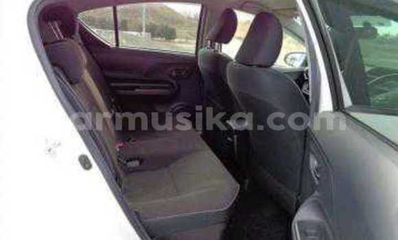 Buy Used Toyota Aqua White Car in Beitbridge in Matabeleland South Buy Used Toyota Aqua White Car in Beitbridge in Matabeleland South