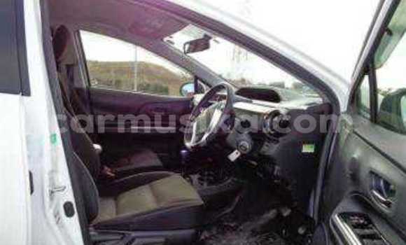 Buy Used Toyota Aqua White Car in Beitbridge in Matabeleland South Buy Used Toyota Aqua White Car in Beitbridge in Matabeleland South