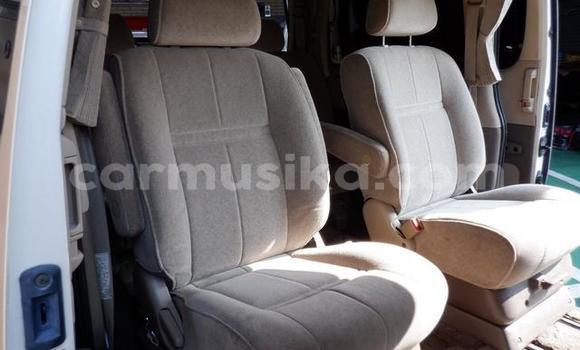 Tenga Tsaru Toyota Granvia Sirivha Mota in Beitbridge in Matabeleland South Tenga Tsaru Toyota Granvia Sirivha Mota in Beitbridge in Matabeleland South