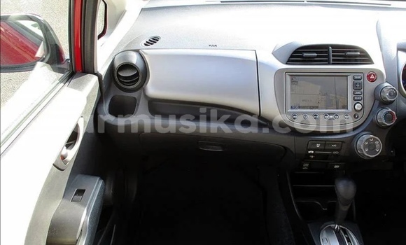 Nunua Ilio tumika Honda Fit Nyekundu Gari ndani ya Beitbridge nchini Matabeleland Kusini Nunua Ilio tumika Honda Fit Nyekundu Gari ndani ya Beitbridge nchini Matabeleland Kusini