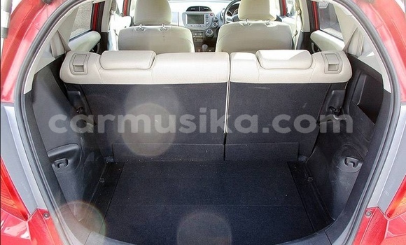 Nunua Ilio tumika Honda Fit Nyekundu Gari ndani ya Beitbridge nchini Matabeleland Kusini Nunua Ilio tumika Honda Fit Nyekundu Gari ndani ya Beitbridge nchini Matabeleland Kusini