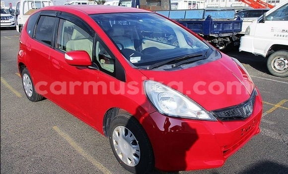 Nunua Ilio tumika Honda Fit Nyekundu Gari ndani ya Beitbridge nchini Matabeleland Kusini Nunua Ilio tumika Honda Fit Nyekundu Gari ndani ya Beitbridge nchini Matabeleland Kusini