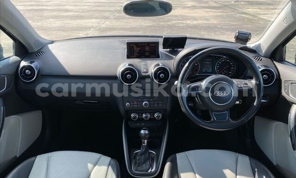 Acheter Occasion Voiture Audi A1 Noir à Beitbridge, Matabeleland South Acheter Occasion Voiture Audi A1 Noir à Beitbridge, Matabeleland South