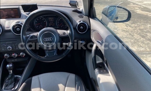 Acheter Occasion Voiture Audi A1 Noir à Beitbridge, Matabeleland South Acheter Occasion Voiture Audi A1 Noir à Beitbridge, Matabeleland South