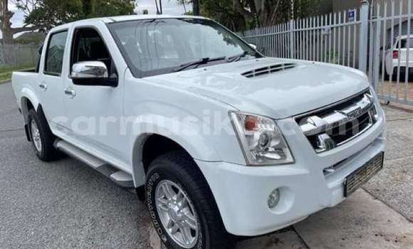 Buy Used Isuzu KB White Car in Beitbridge in Matabeleland South