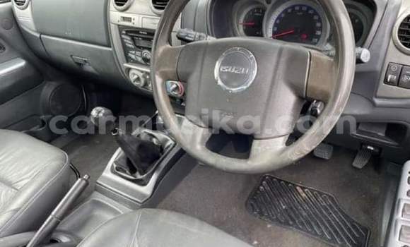 Acheter Occasion Voiture Isuzu KB Blanc à Beitbridge, Matabeleland South Acheter Occasion Voiture Isuzu KB Blanc à Beitbridge, Matabeleland South